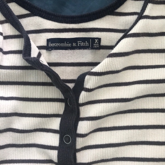 White and navy blue striped tank top - Picture 3 of 3